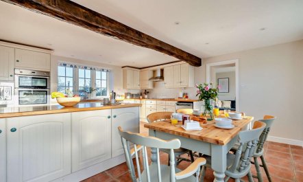 5 Bed in Wigton 6