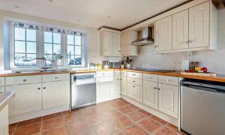 5 Bed in Wigton 8