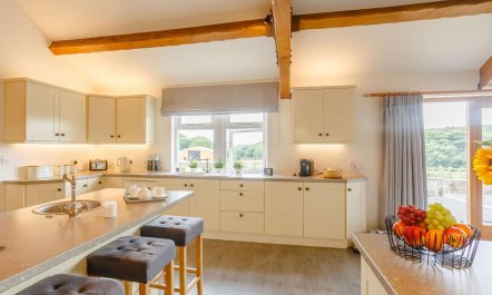 3 Bed in Huddersfield 4