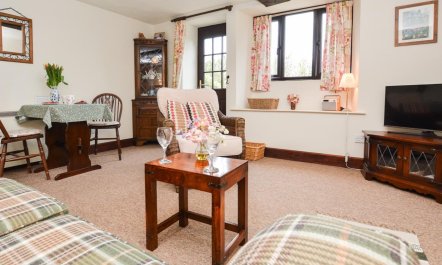 1 Bed in Lyme Regis 5