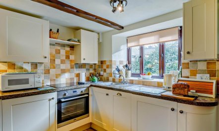 1 Bed in Lyme Regis 8