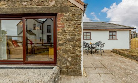 2 Bed in Swansea 5