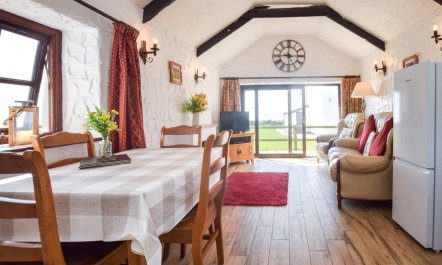 2 Bed in Rhossili 3