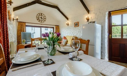 2 Bed in Swansea 8