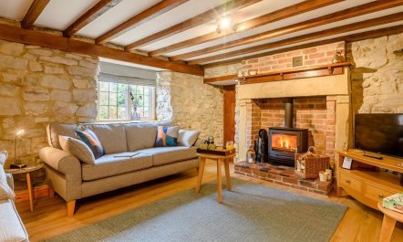 3 Bed in Ashbourne 1