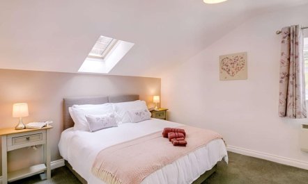 1 Bed in Holmfirth 7