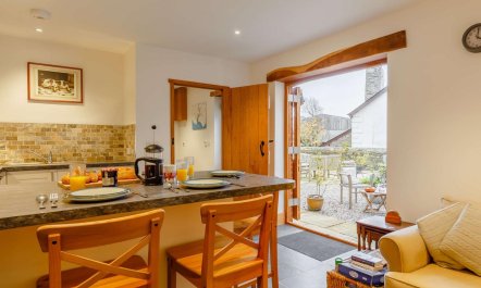 2 Bed in Kingsbridge 3