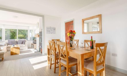 2 Bed in Porthmadog 6