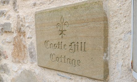 Castle Hill Cottage 1