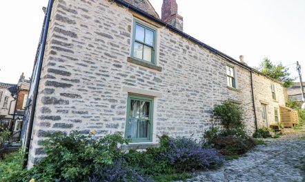 Castle Hill Cottage 1