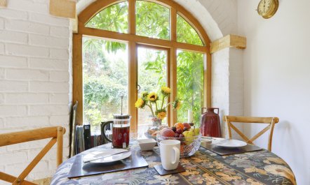 Pittards Farm Cottage 2