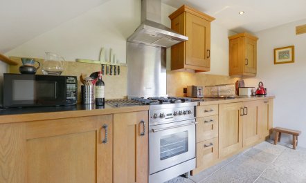 Pittards Farm Cottage 3