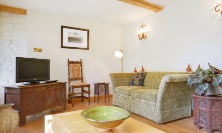 Pittards Farm Cottage 1