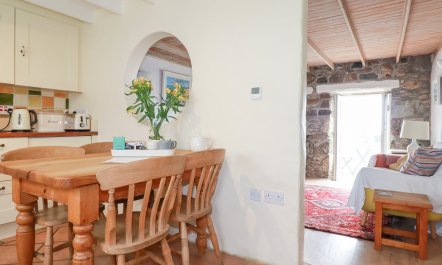 Greeb Rocks Cottage 5