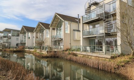 The Skydeck (HM50) 0