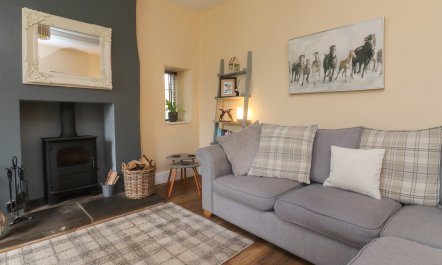 Glebe Cottage 1