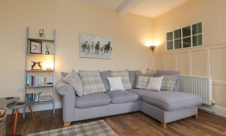 Glebe Cottage 2