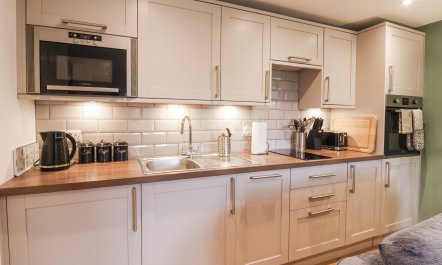 The Farmhouse Kitchen 3