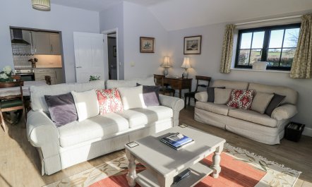 Keepers Cottage 1