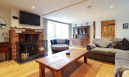 Bwthyn Y Bugail (Shepherd's Cottage 2