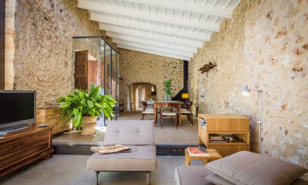 Barefoot on the Stone 0