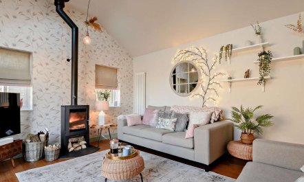 3 Bed in Stroud 2