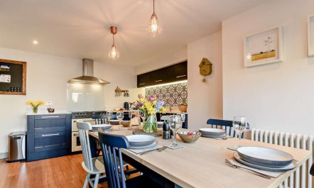 3 Bed in Stroud 8