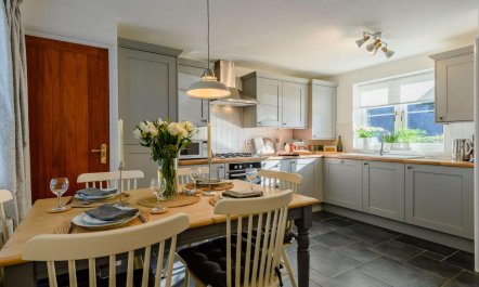 3 Bed in Lymington 4