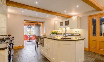 3 Bed in Halifax 6