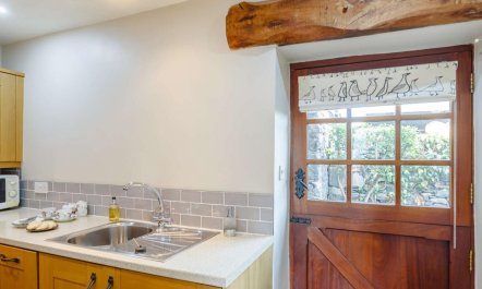 1 Bed in Dyffryn Ardudwy 8