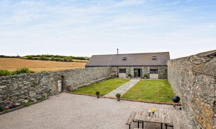 4 Bed in Amlwch 1