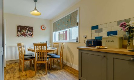 3 Bed in Blairgowrie 6