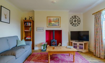 3 Bed in Blairgowrie 1