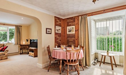 3 Bed in Melton Constable 7