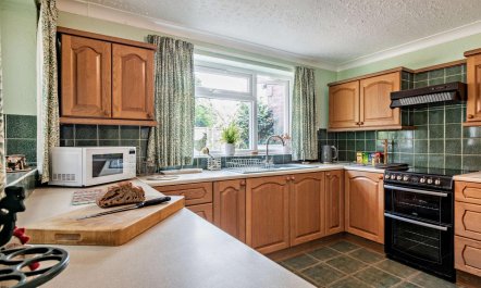 3 Bed in Melton Constable 9