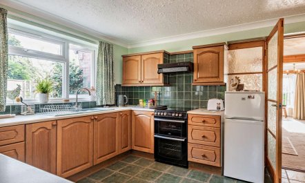 3 Bed in Melton Constable 8