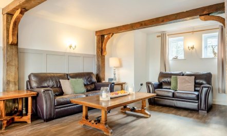 2 Bed in Newport 4