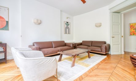 Je T'Aime, Sixième 1