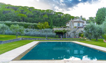 Viti House