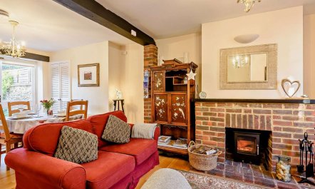 2 Bed in Arundel 2