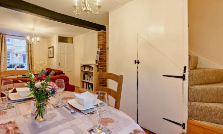 2 Bed in Arundel 4