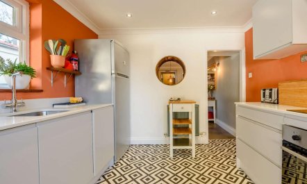 3 Bed in Tenby 3