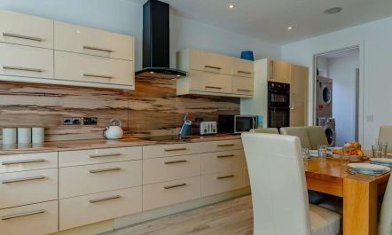 4 Bed in Newquay 6