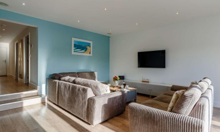 4 Bed in Newquay 1