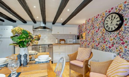 2 Bed in Walsingham 6