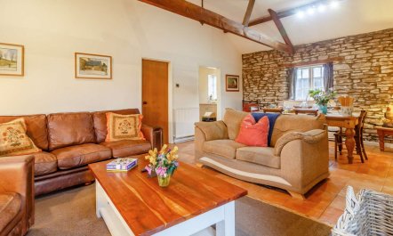 3 Bed in Abergavenny 3