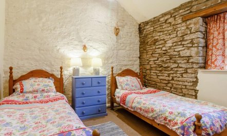 3 Bed in Abergavenny 8