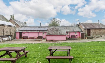 2 Bed in Abergavenny 9
