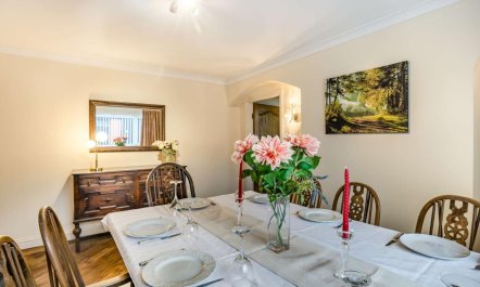 4 Bed in Colwyn Bay 5