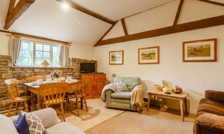 2 Bed in Abergavenny